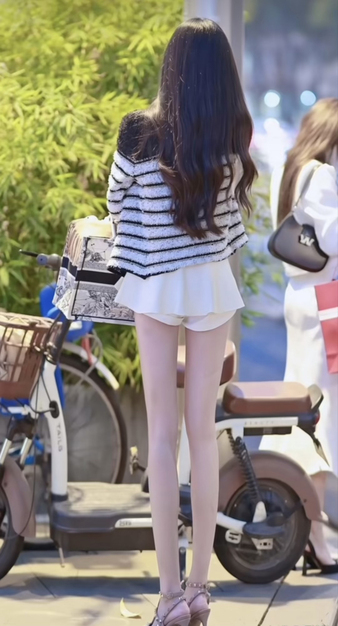 真的没开长腿特效吗?