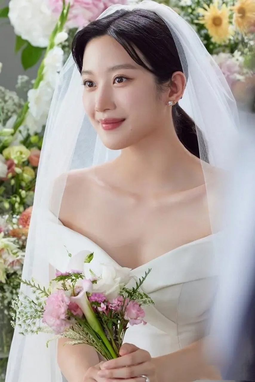 文佳煐,女神降临,如万人初恋  1月9日,电视剧《爱情的理解》文佳煐和