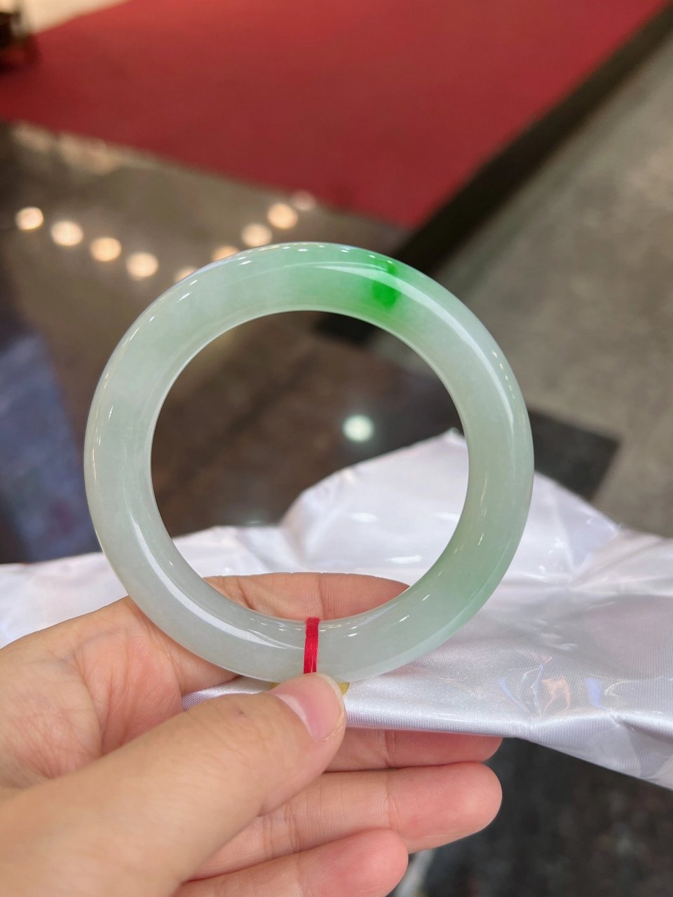 飘阳绿胖圆条翡翠手镯56圈口 尺寸:56.4*13*9.