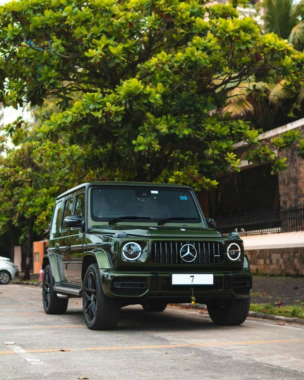 主打越野性能的奔驰suv,奔驰g63,iwc万国虚拟钟表,前中后三把差速锁