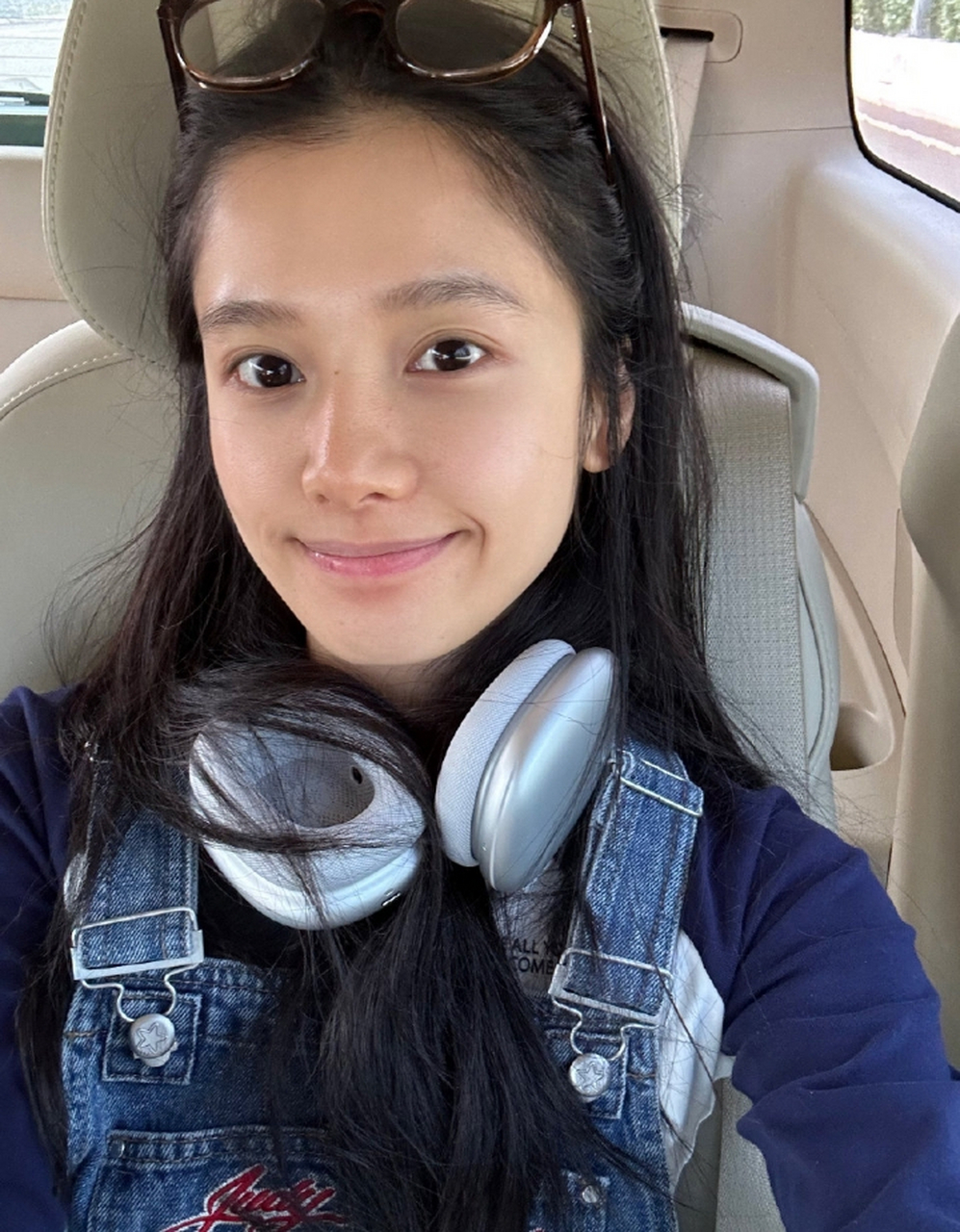 张婧仪颜值绝对实打实,放出的素颜照片状态真的好,美女果然不惧素颜.