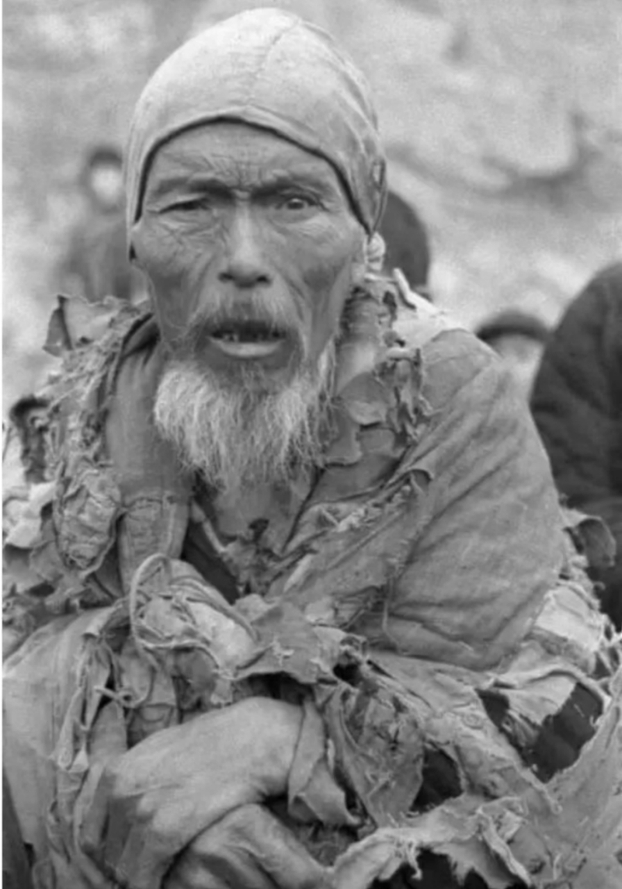 1942年,一场空前的大饥荒在河南地区肆虐.