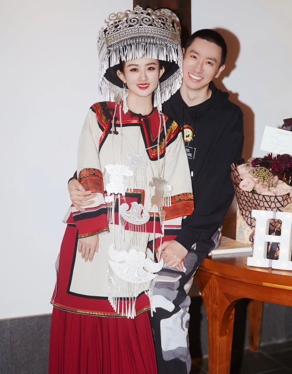 了工作室团队准备的惊喜  超长待机的一天超级开心  #赵丽颖#赵丽颖10