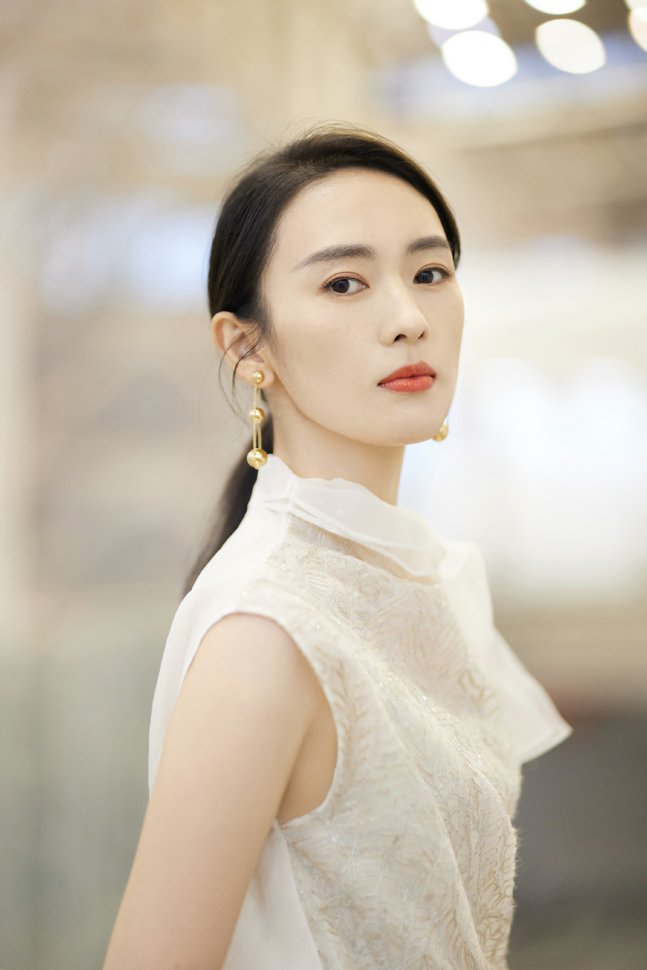 童瑶干练与妩媚