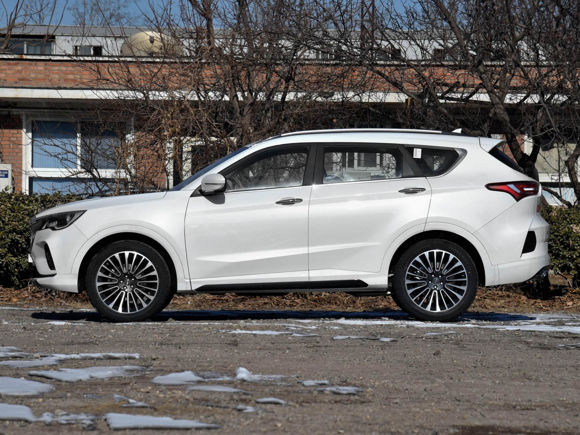 家用紧凑型suv,空间大动力强,实拍捷途x70