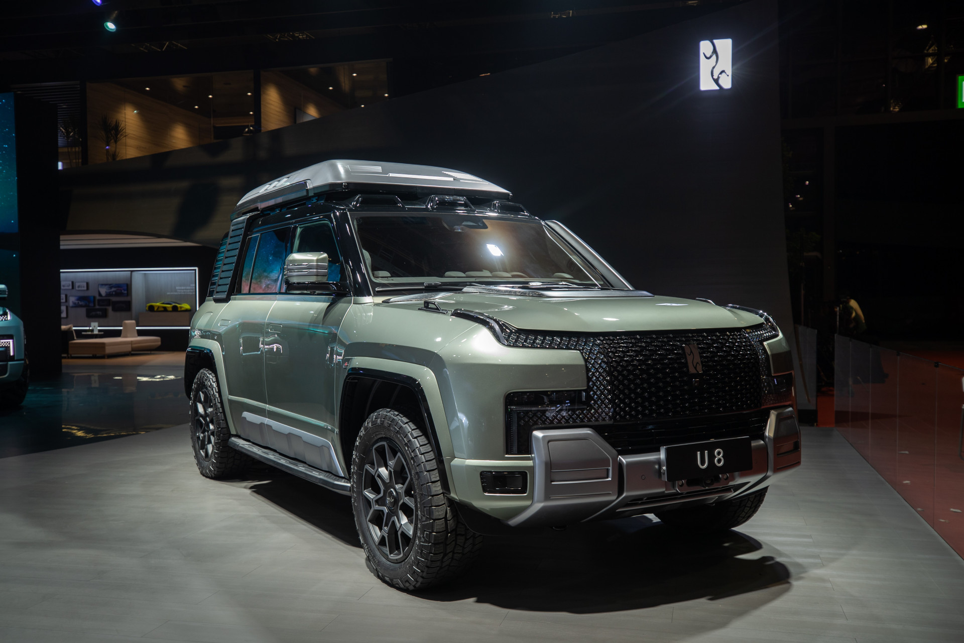 用户可以在旅行时把它当成一个临时会议室,长途出行