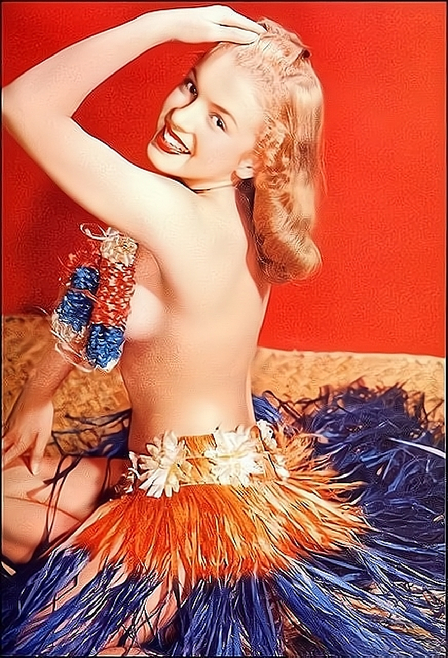 当时的梦露还是一位名不见