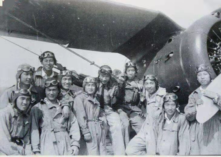 侯书军被免职,他身为政委仍然坚守岗位,63岁升中将,享年87岁