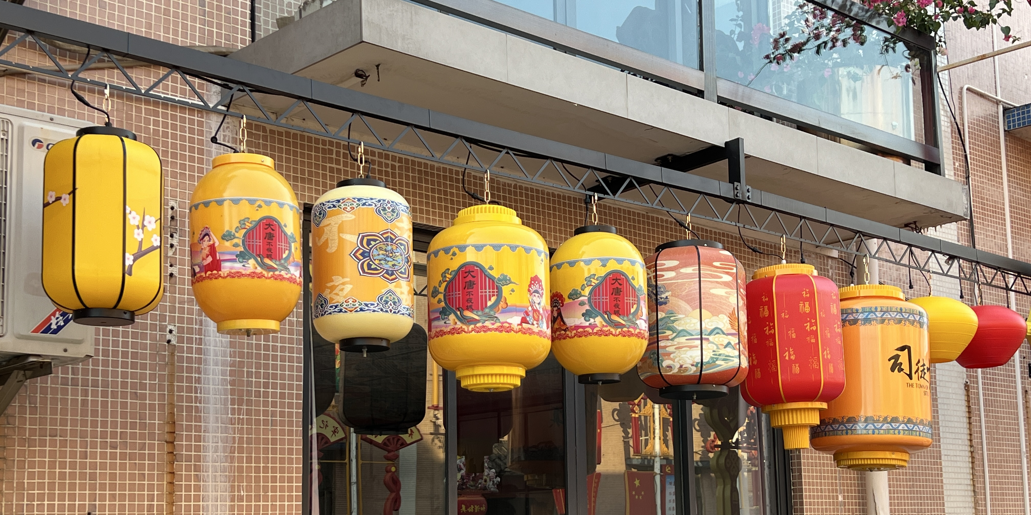 哇塞!听说不夜城文旅户外灯笼和古街夜市亮化户外防雨灯笼