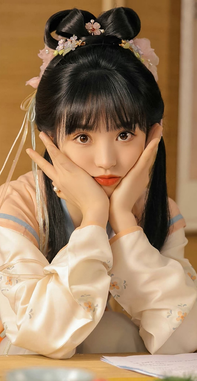 田曦薇# 又纯又欲的小仙女,甜美可爱,俏皮灵动,妩媚动人