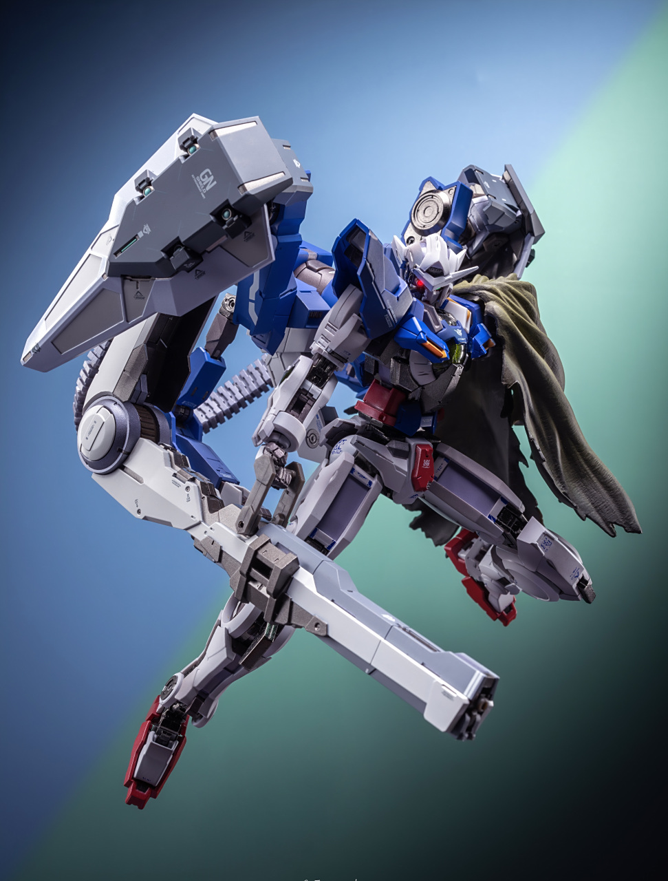 模型欣赏:机动战士高达00 mb能天使r1 与马甲e,by zorowonder森.