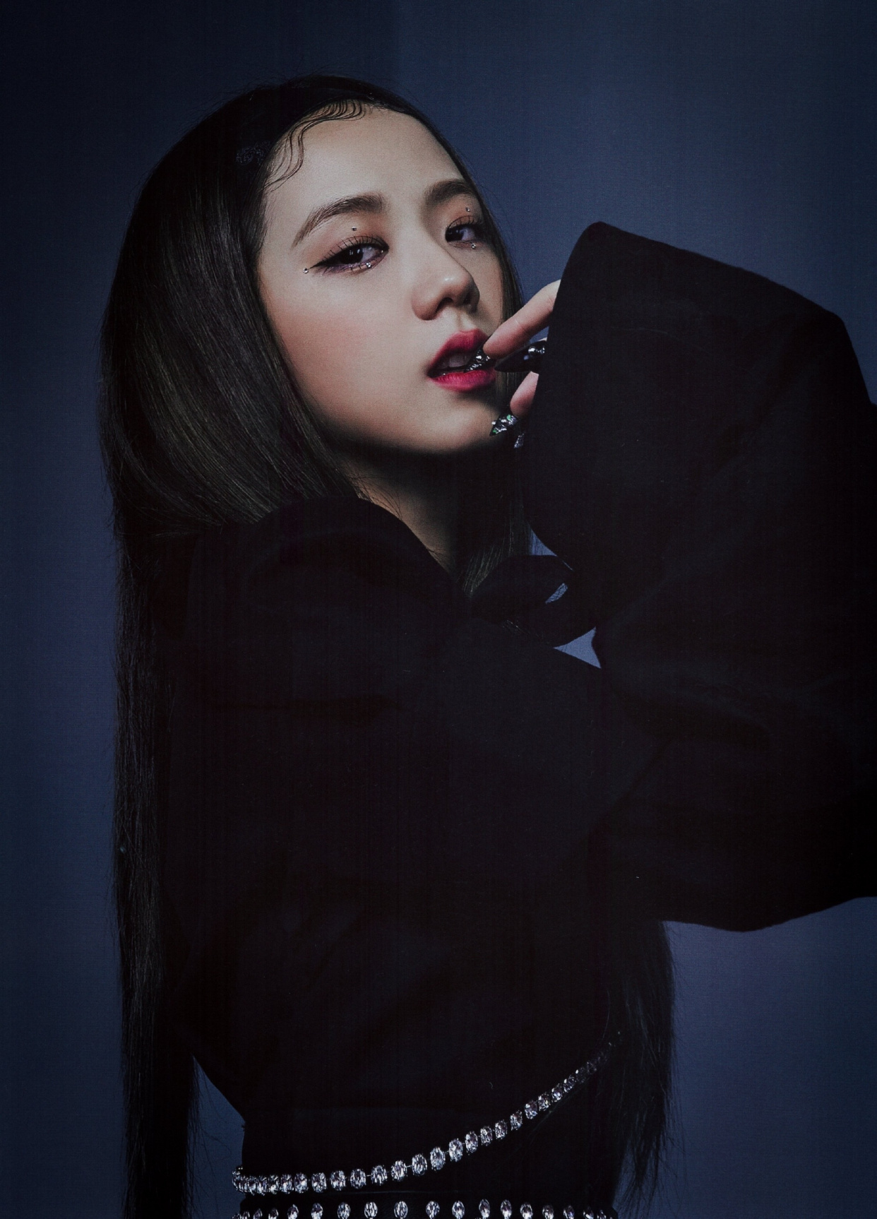 金智秀jisoo,暗黑风格超养眼