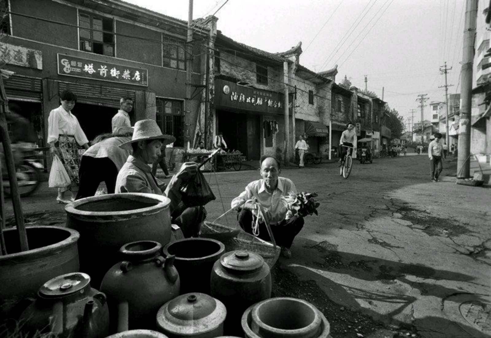 湖南老照片:1987年岳阳历史情景!看看这些城市场景,你认得不?