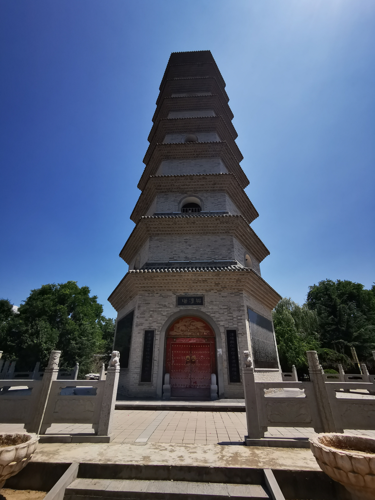 投资2亿打造甘泉湖旅游景区!出圈的却是淳化碑林