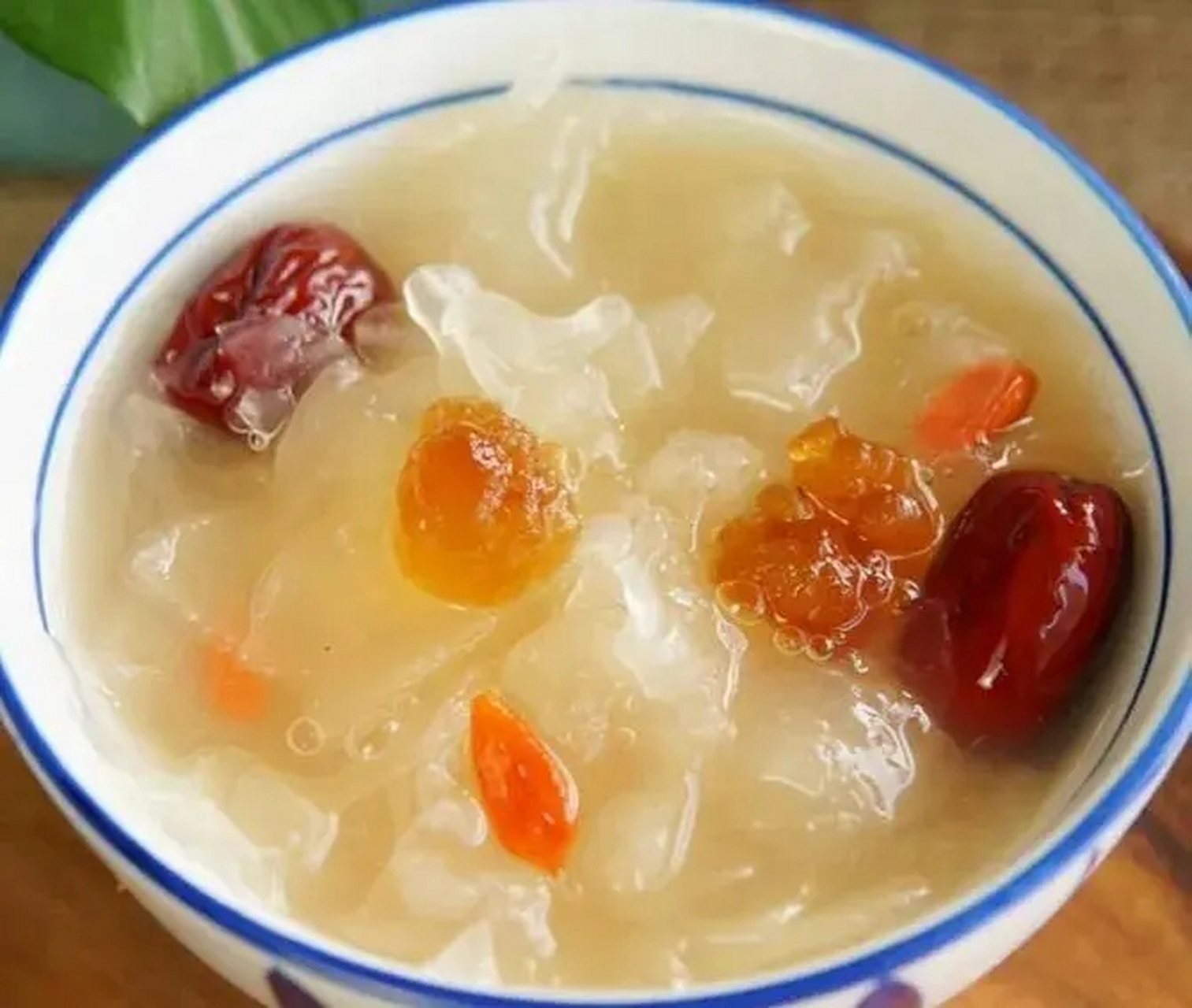 准备69食材:银耳69,红枣69,枸杞69,冰糖69 2,红枣69银耳