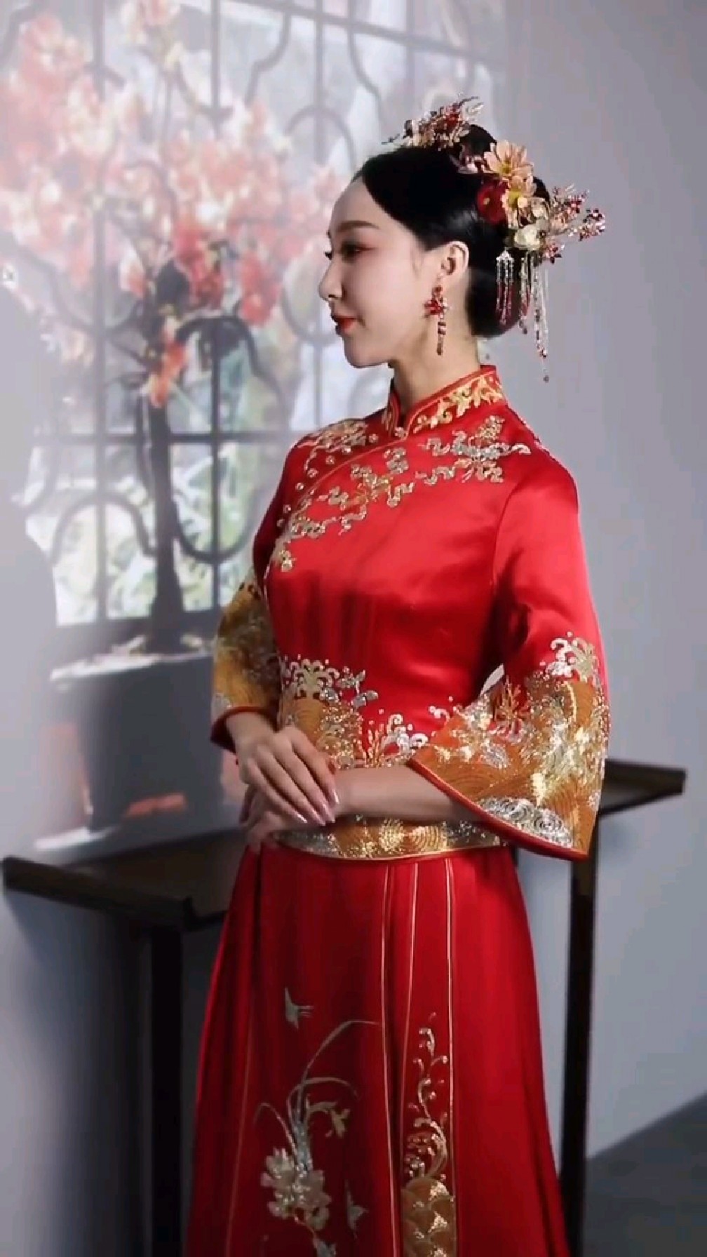 盘锦绣小凤仙旗袍嫁衣版简洁明了端庄