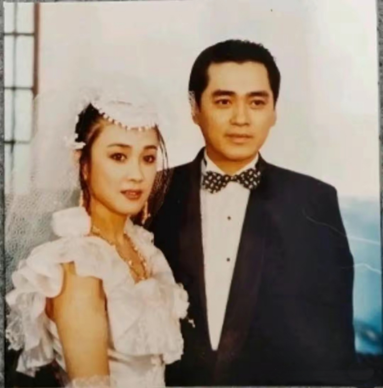 汤镇宗的老婆图片