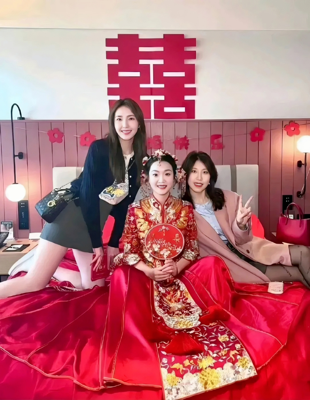 在这个信息爆炸的时代,人们对于网络红人,网红现象已经见怪不怪.