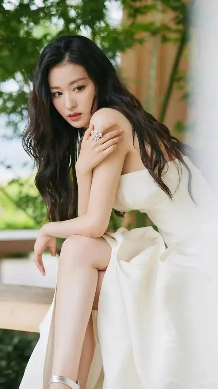 王楚然真的是一个从小美到大的明星!