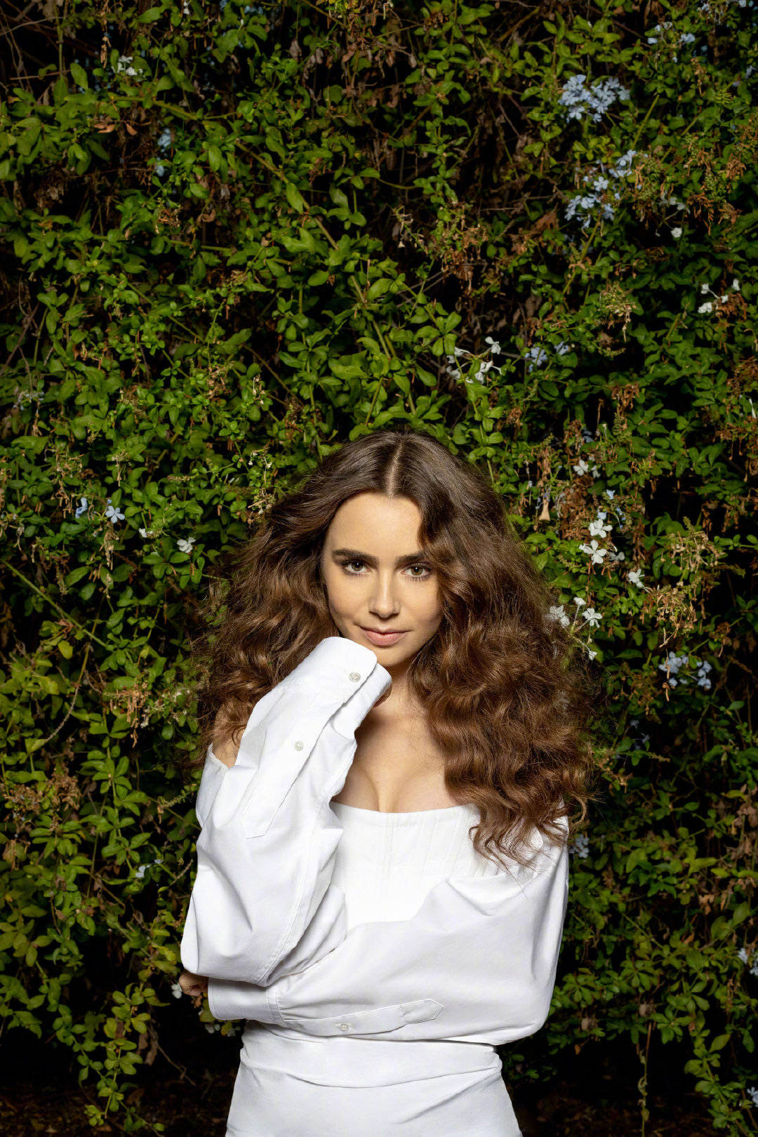 莉莉·柯林斯,《instyle》杂志12月刊写真