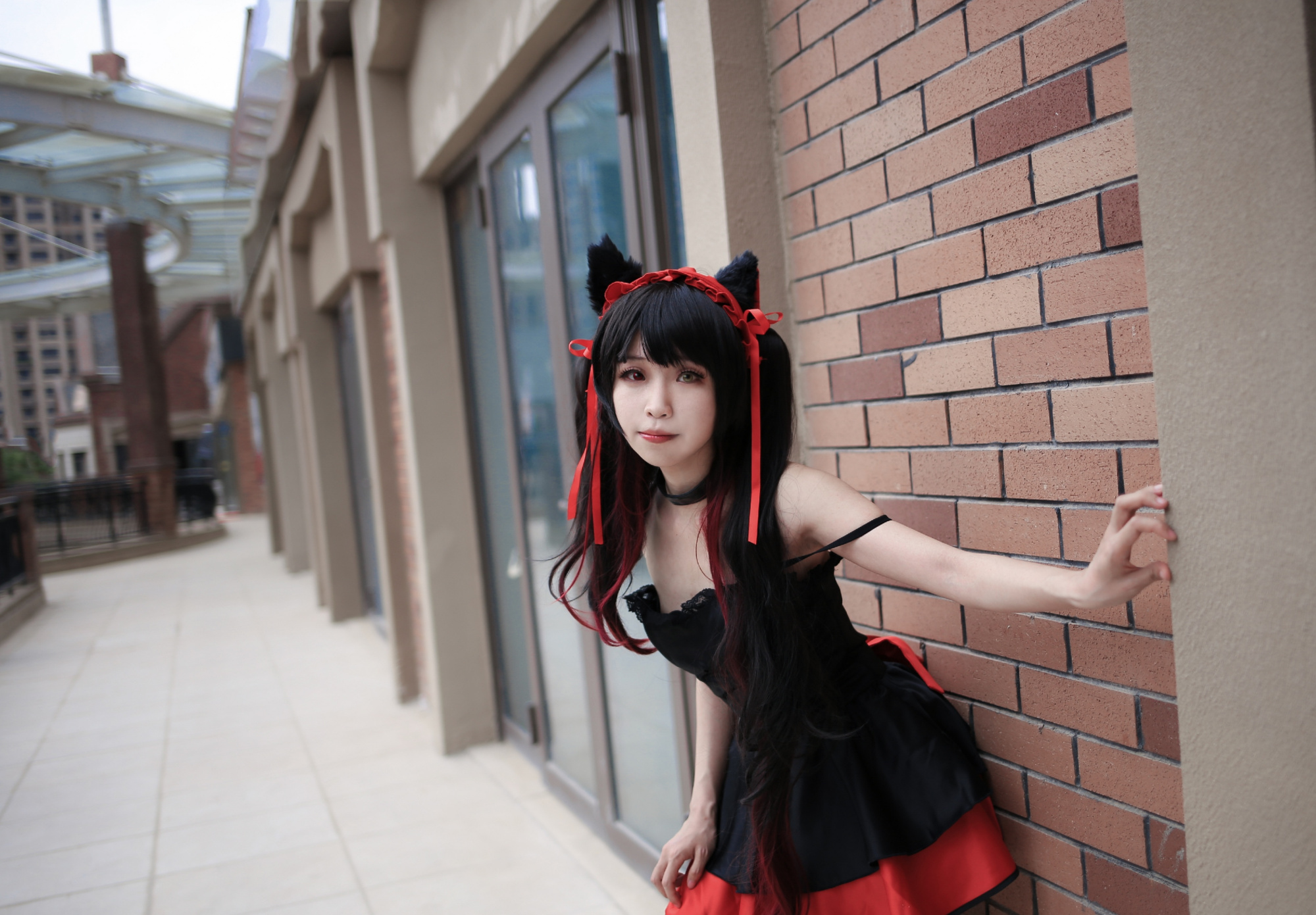 cosplay:室外就敢穿猫耳睡衣和"黑丝"的时崎狂三,小姐姐真大胆