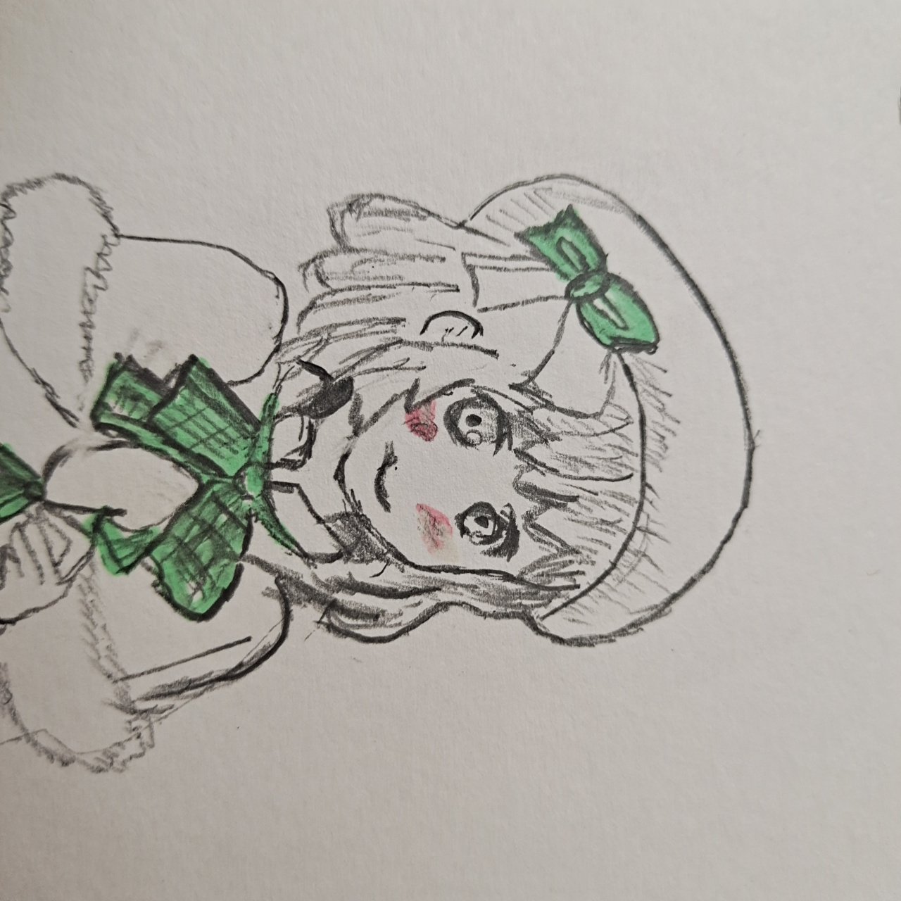 白卡纸上的随笔画