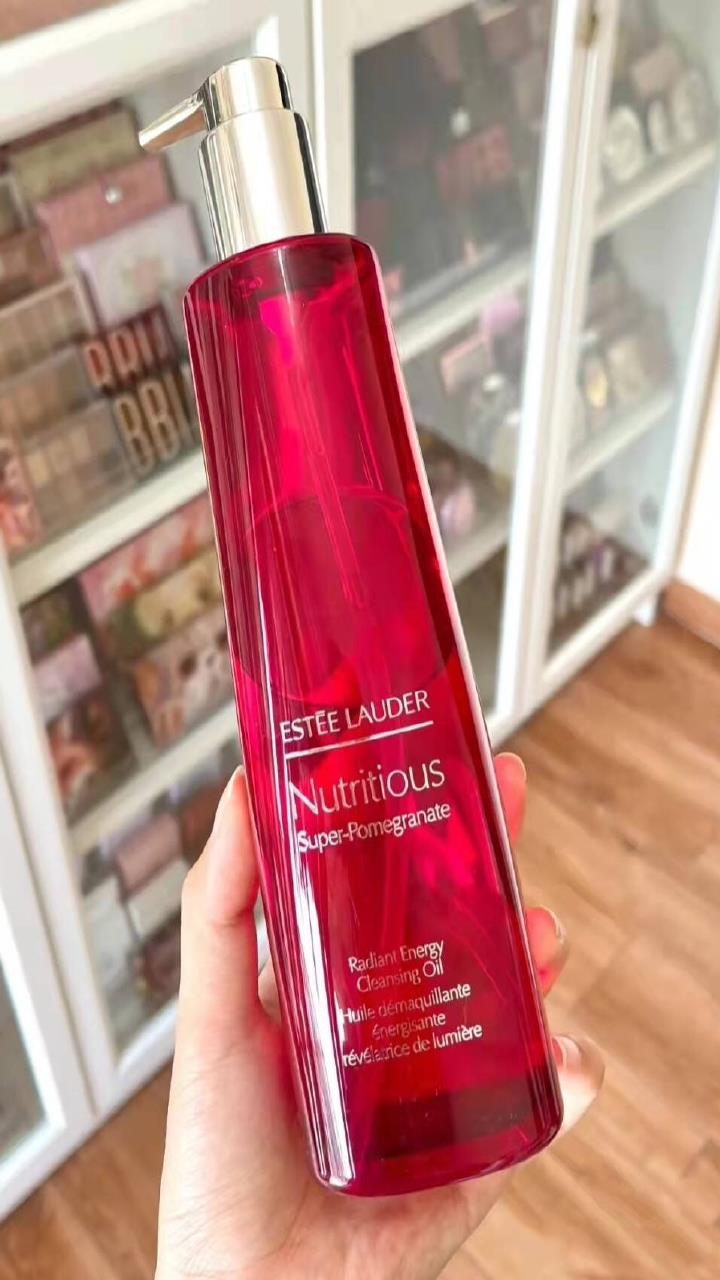 被姐妹疯狂安利的雅诗兰黛红石榴爽肤水