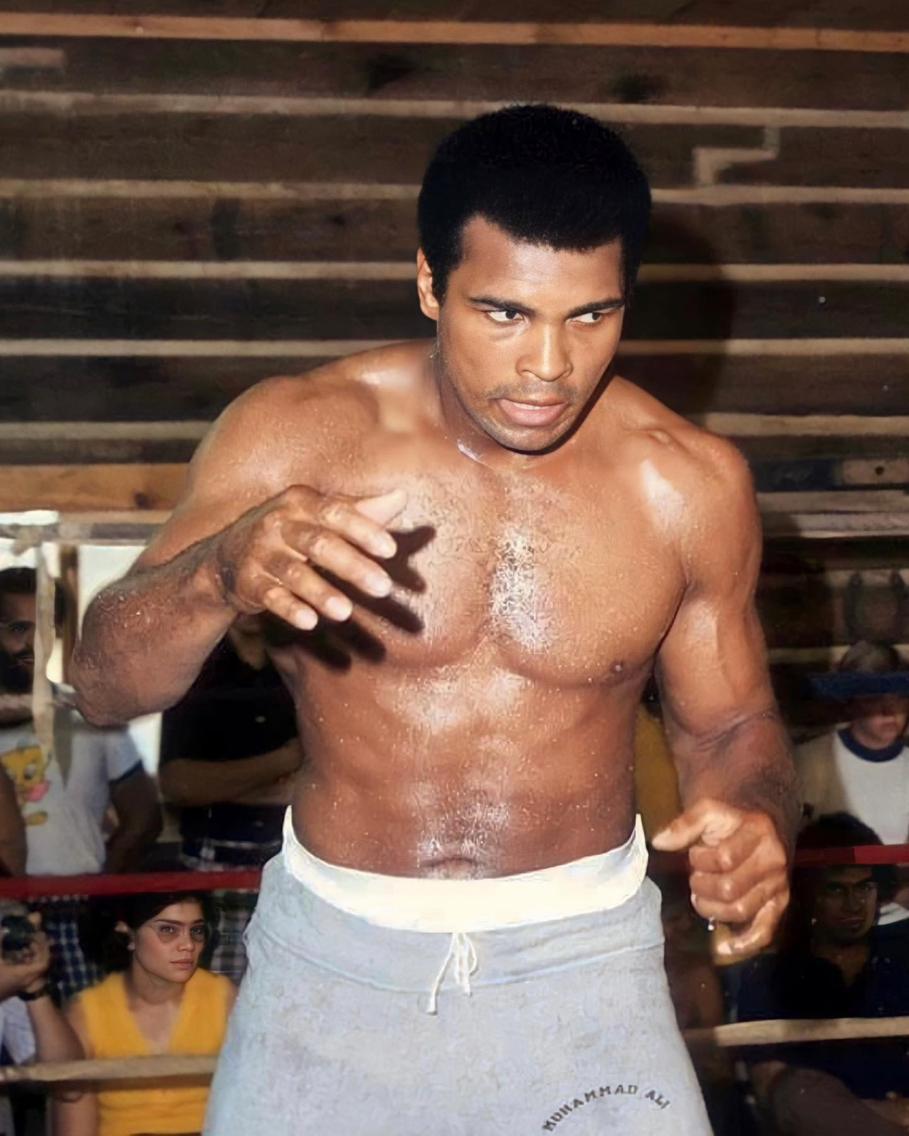 穆罕默德.阿里:正是缺乏信念让人们害怕迎接挑战,我相信自己.