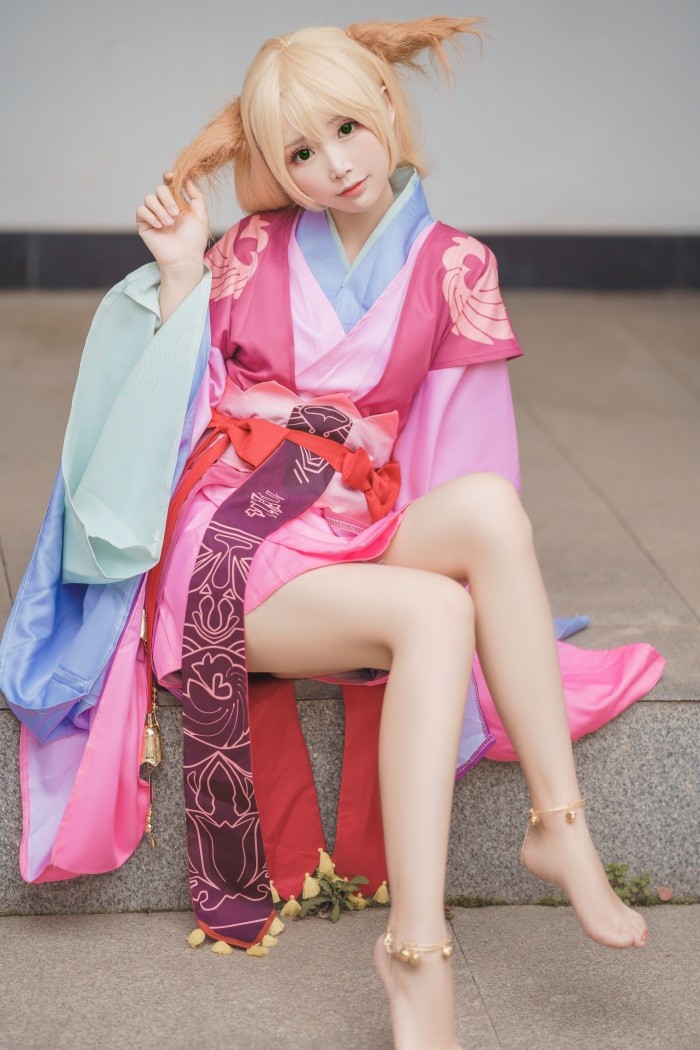 人气动漫Coser@面饼仙儿 – 涂山苏苏 [14P/176MB]