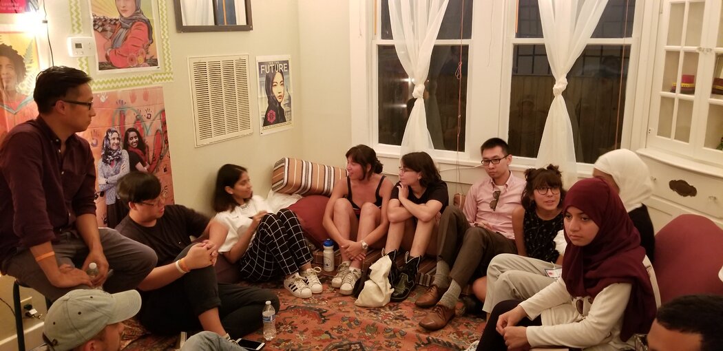 奥斯汀,亚裔美国年轻人参加分享活动,以增进与其他族群的联系。
