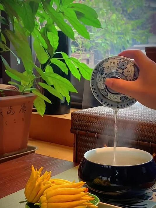 温和的茶叶（茶叶温润泡是什么意思） 暖和
的茶叶（茶叶温润泡是什么意思）《温润的茶水》 茶叶资讯