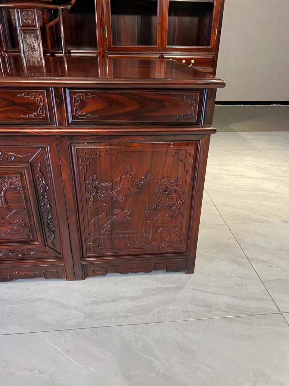 阔叶黄檀(印尼黑酸枝) 办公桌 三组合书柜 保养,送货客户家