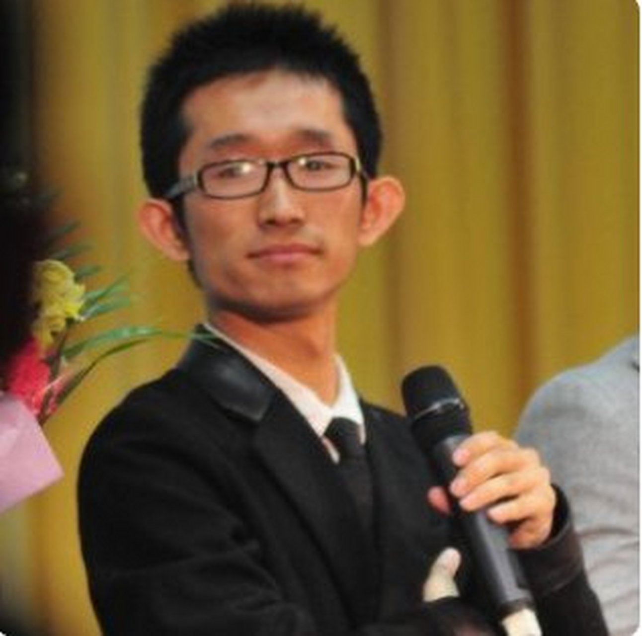 《奇葩说》清华学霸杨奇函遭网恋女友骗走百万,起初女友只是每天划走3