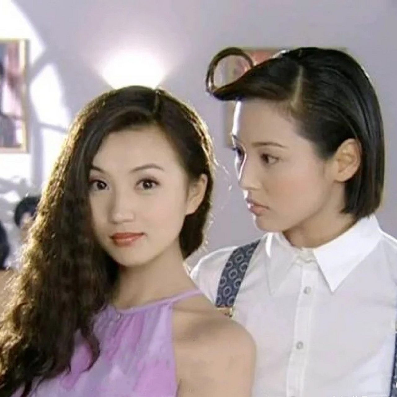 再看一遍《粉红女郎》,才发现"男人婆"比"万人迷"惊艳.[笑哭]