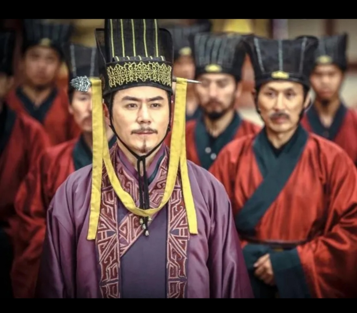 李泌平定安禄山后,肃宗问他要何赏赐,李泌:我想睡在您的膝盖上  乱世