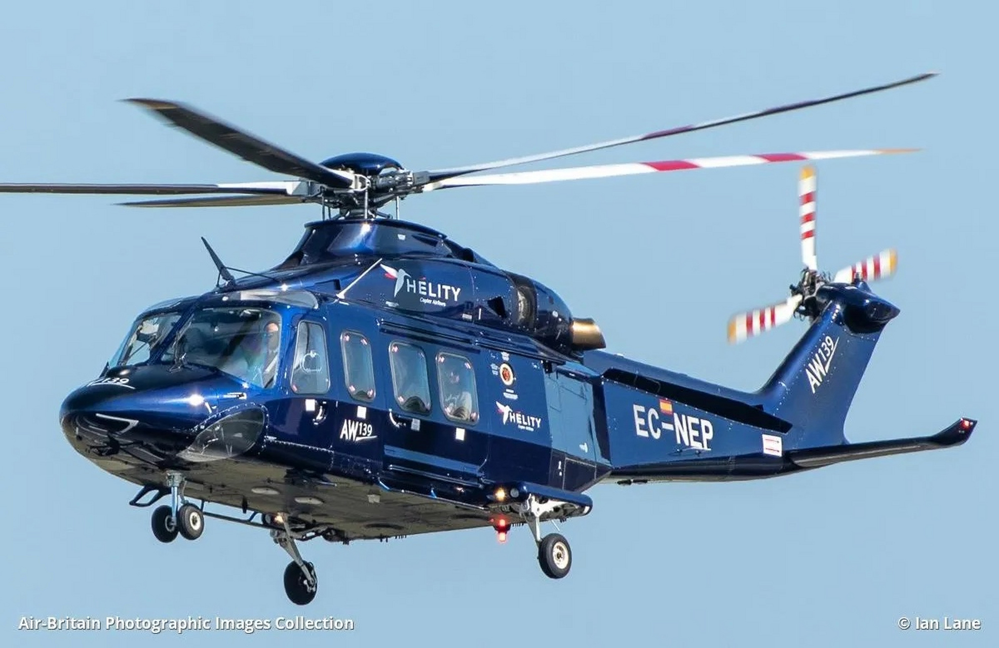 意大利aw139直升机图片