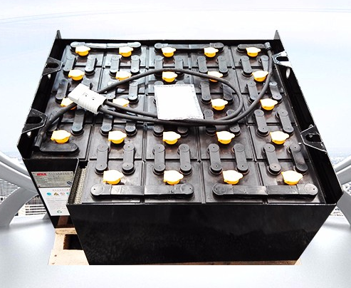 蓄电池厂家带您了解电池组日常使用