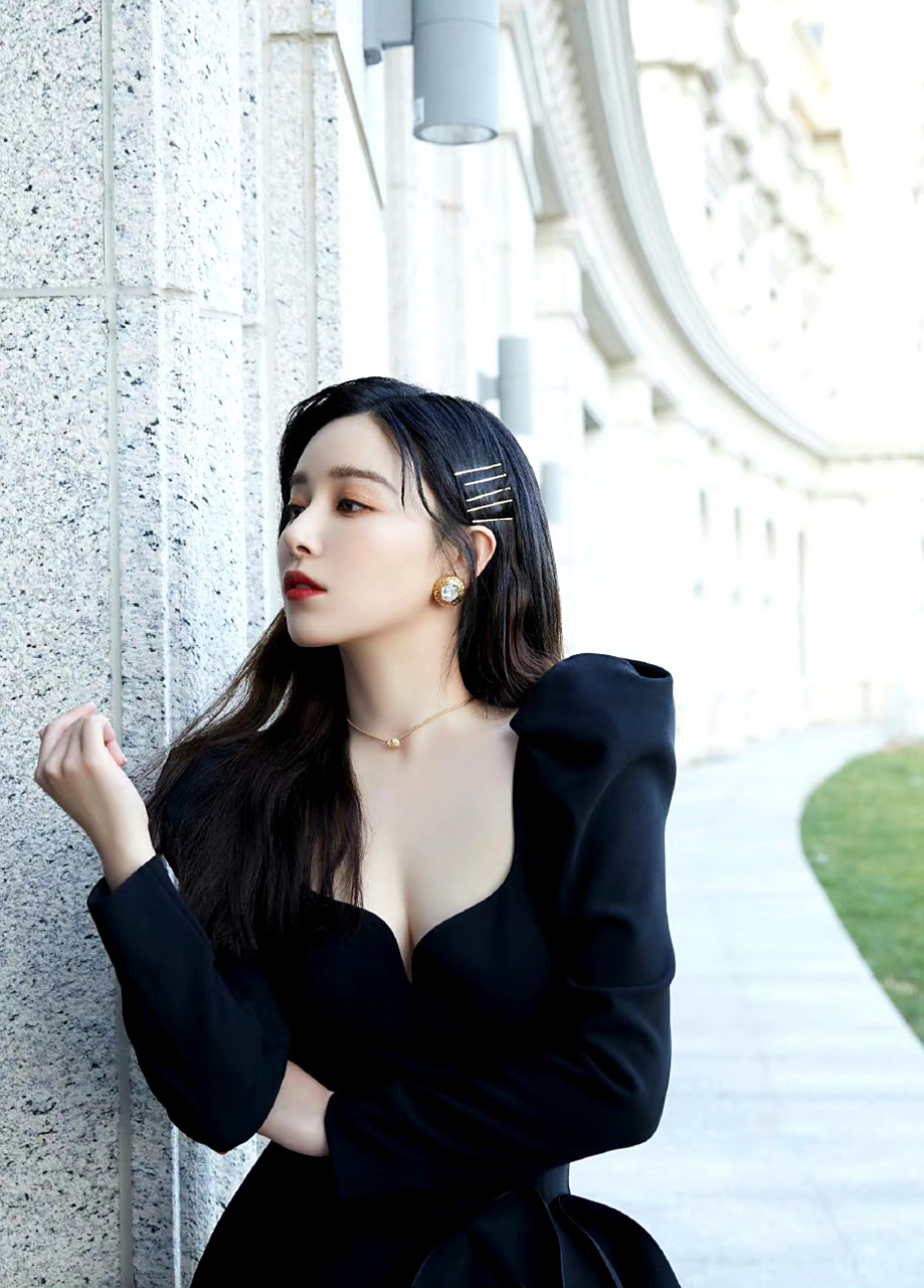 阚清子的腿太美了吧