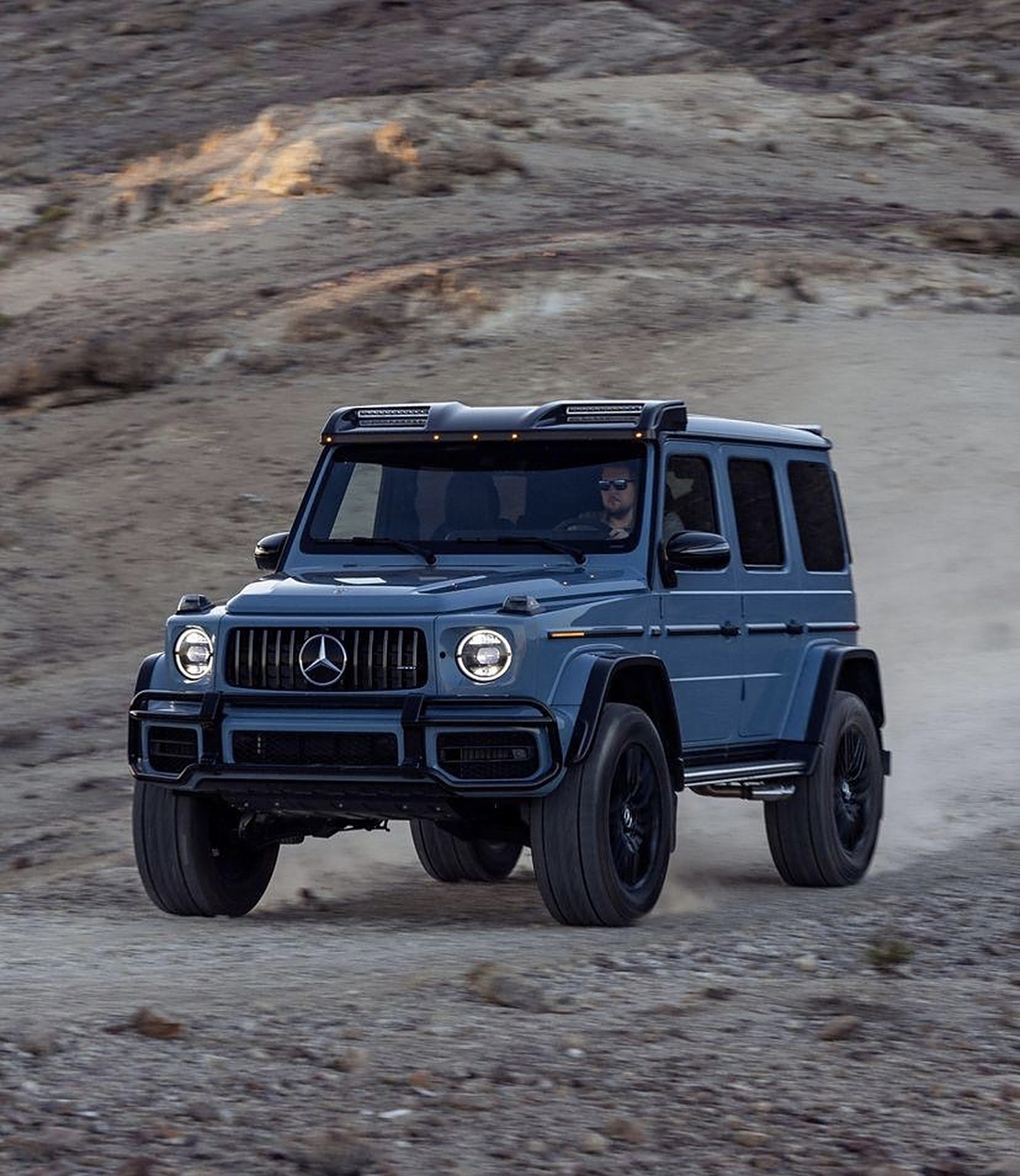 如果车主想拥有靓丽色彩涂装的大g,恐怕只能花费长