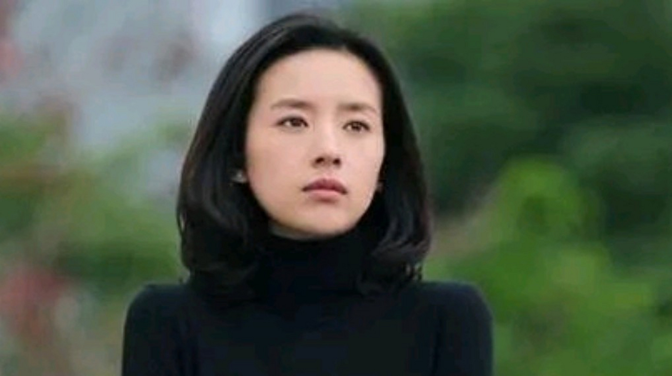 《相爱十年》中,韩灵去一家公司应聘,女老板只看了韩灵一眼就决定录用