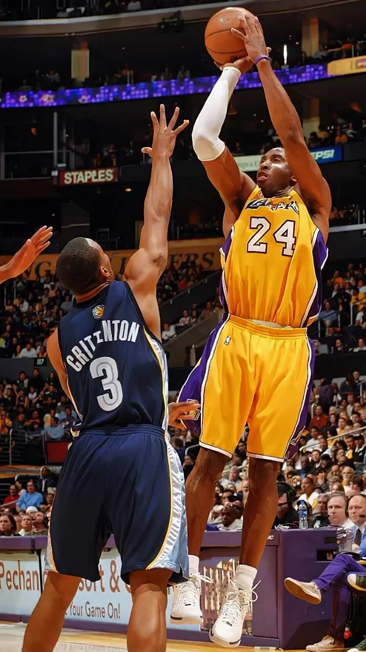 全方位欣赏科比背身单打后仰跳投!