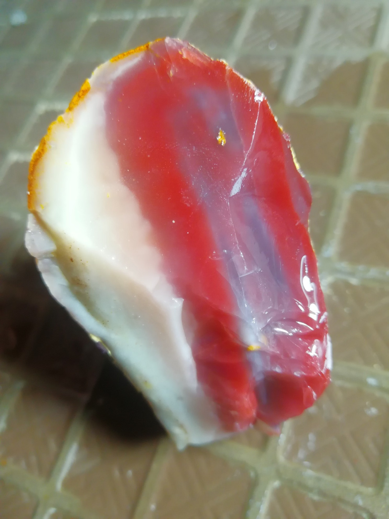 收藏界又一稀有玉种横空出世～秦岭秦紫玉,俗称紫绿玛瑙