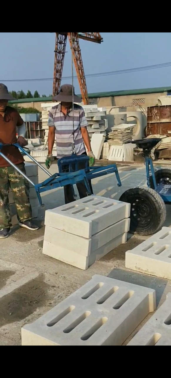 空心砖装车机,空心砖码砖机,水泥砖码垛机,空心砖190码砖机 新鹏空心