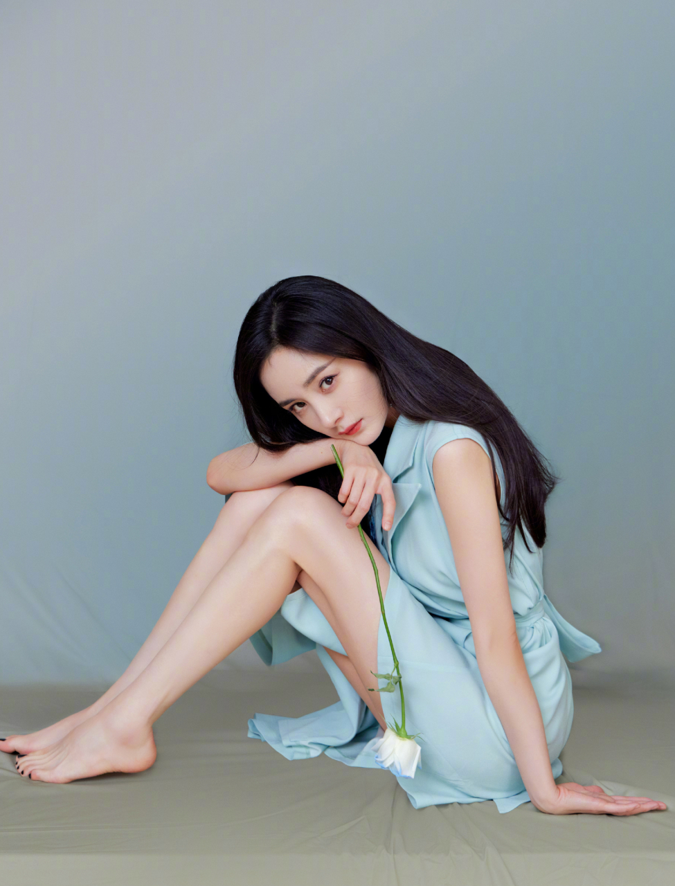 杨幂的美腿诱惑,幂姐这双腿真的太美了.
