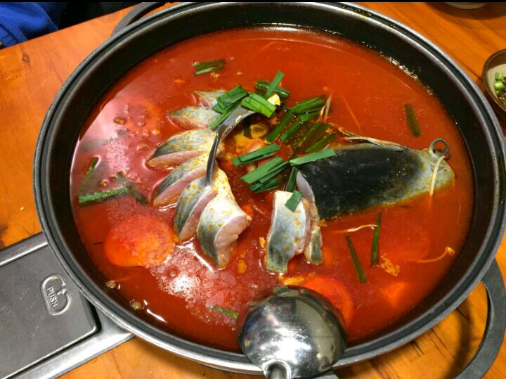 贵州黔东南特色菜-凯里酸汤鱼