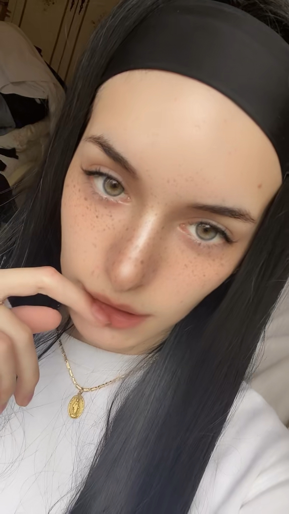 有雀斑真的好看吗,国外美女美颜都爱用雀斑妆