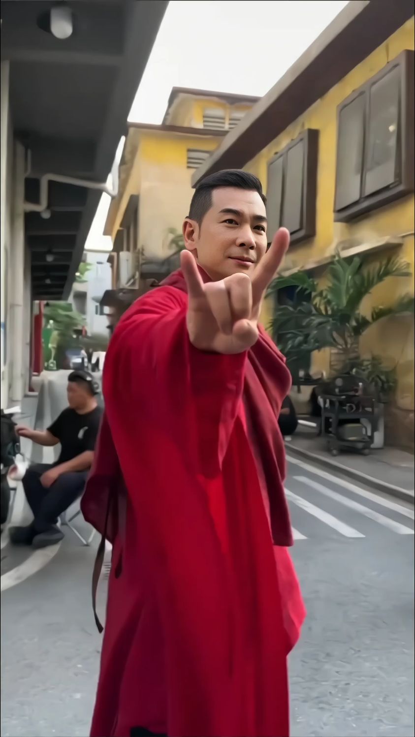 赵文卓新片拍摄花絮,看卓哥上天入地,降妖伏魔,一定很好看,满满的期待