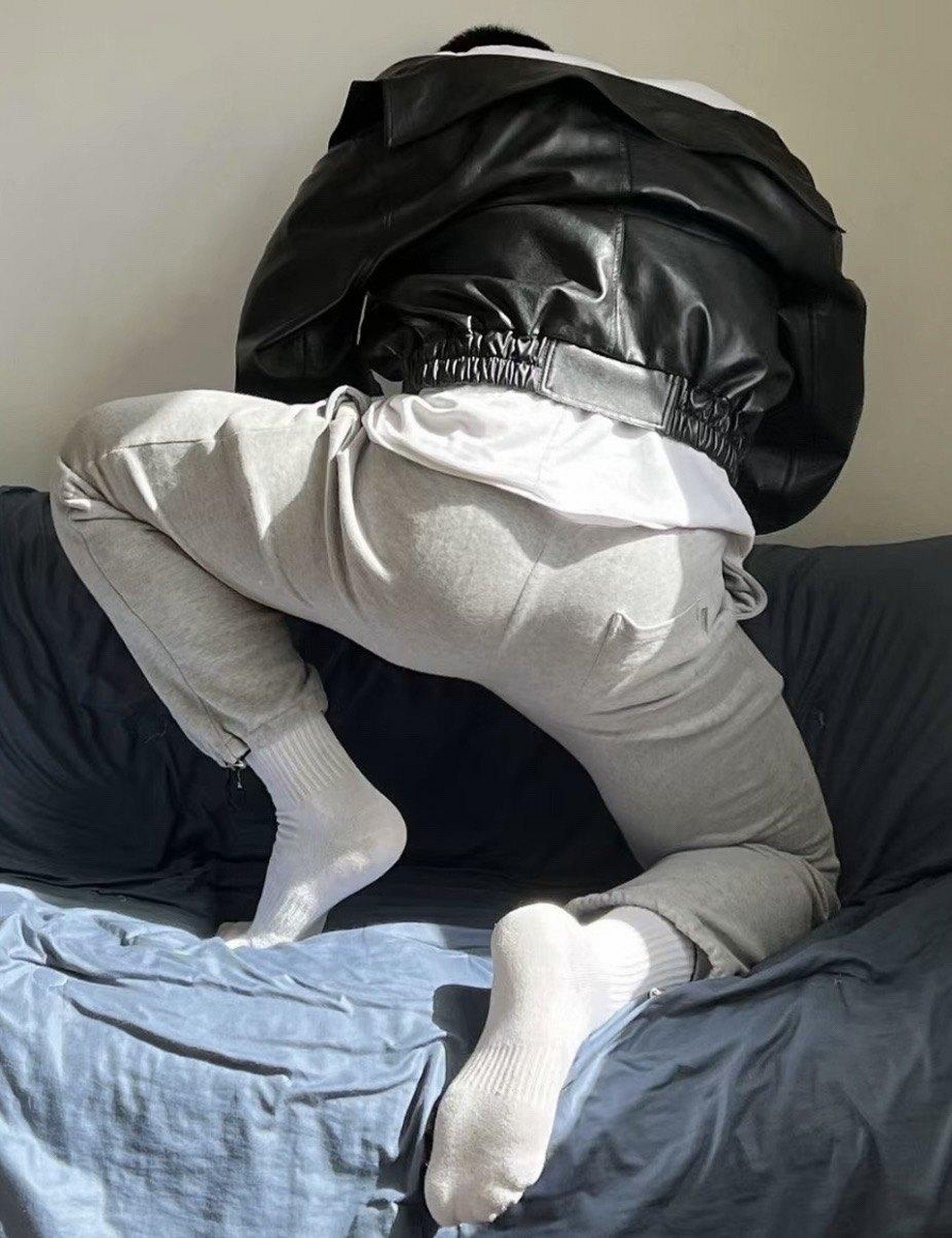 男生内裤广告白袜图片