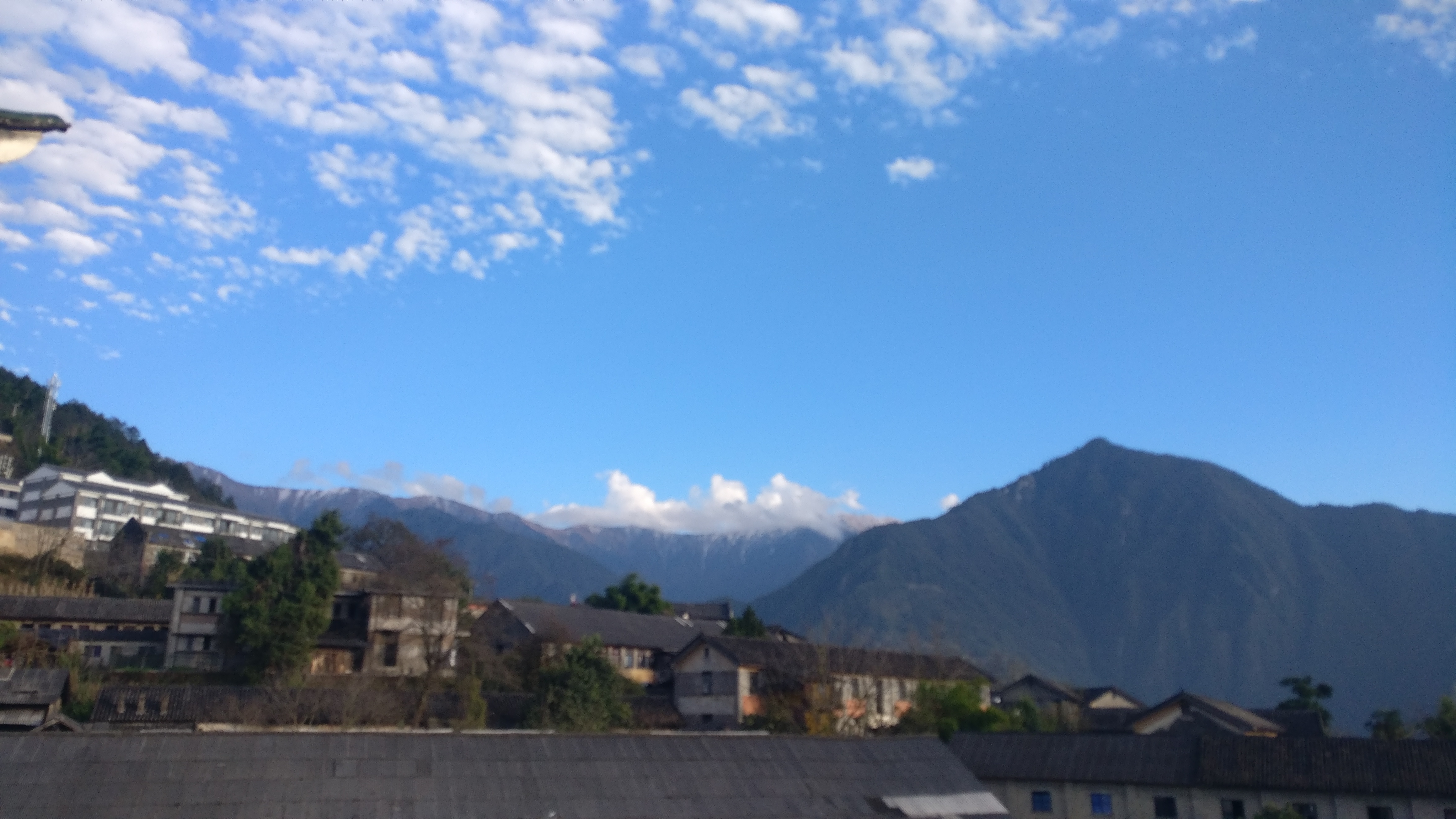 至今仍保留着原始而充满神秘色彩的云南怒江傈僳族自治州福贡县