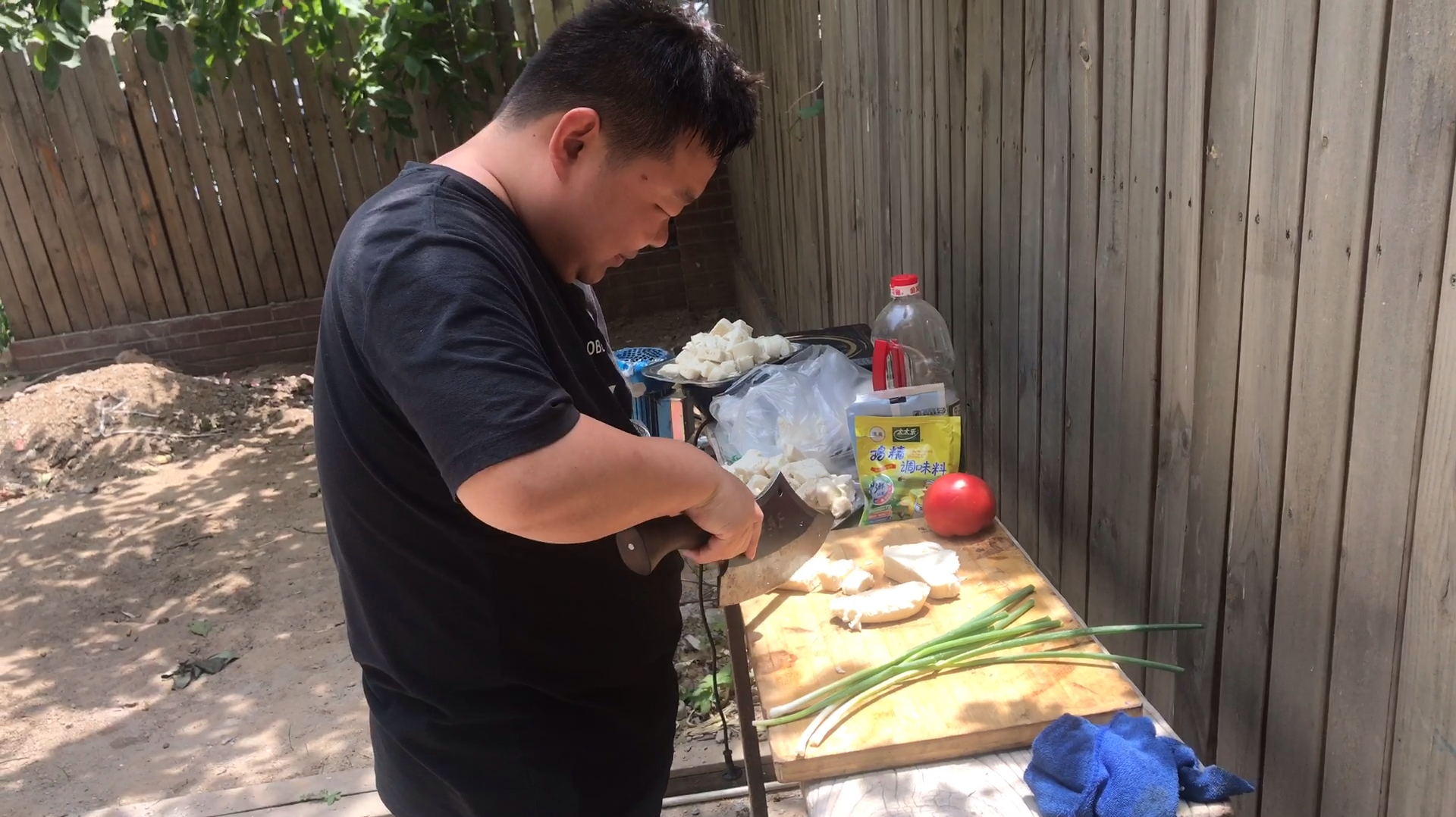 米其林大厨亲自操刀,炒馍花,一顿操作猛如虎,一出锅糊了!